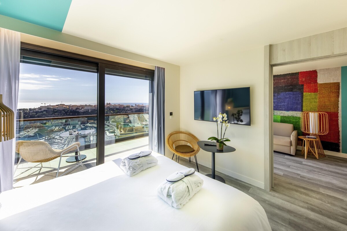 Junior Suite, 1 King Bed with Sofa bed, Terrace, Sea View (Riviera) | Premium bedding, in-room safe, blackout drapes, soundproofing