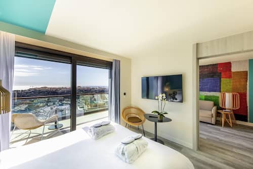 Suite junior, 1 cama de matrimonio grande con sofá cama, terraza, vistas al mar (Riviera) | Exterior