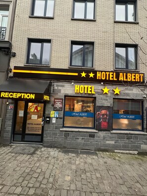 Front of property - Hotel Albert (Brussels)