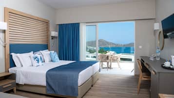 Double Room | In-room safe, iron/ironing board, free WiFi, bed sheets