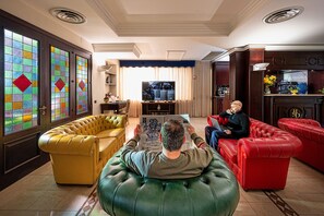 Lobby sitting area - Sabbie d'Oro (Giardini Naxos)