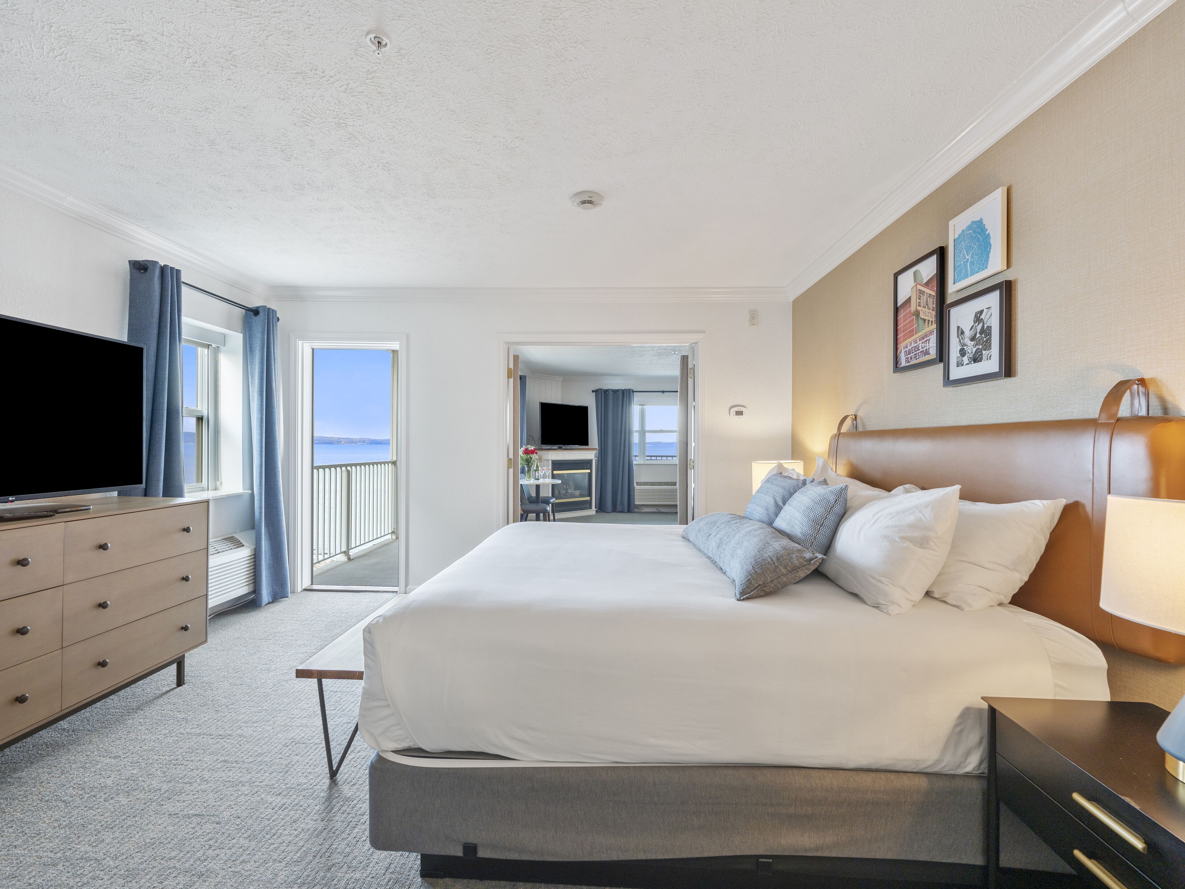 スイート クイーンベッド 1 台ソファーベッド付き | 高級寝具、セーフティボックス (室内)、客室ごとに異なる装飾、客室ごとに異なるインテリア