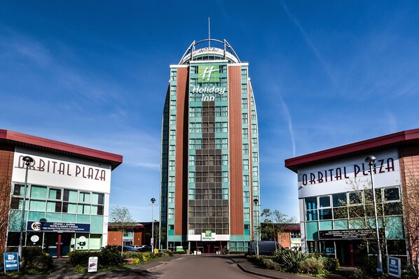 Exterior - Holiday Inn Birmingham North - Cannock by IHG (Cannock)