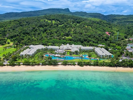 Exterior. Sofitel Krabi Phokeethra Golf & Spa Resort