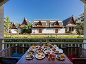 4 restaurants, spécialités Cuisine internationale