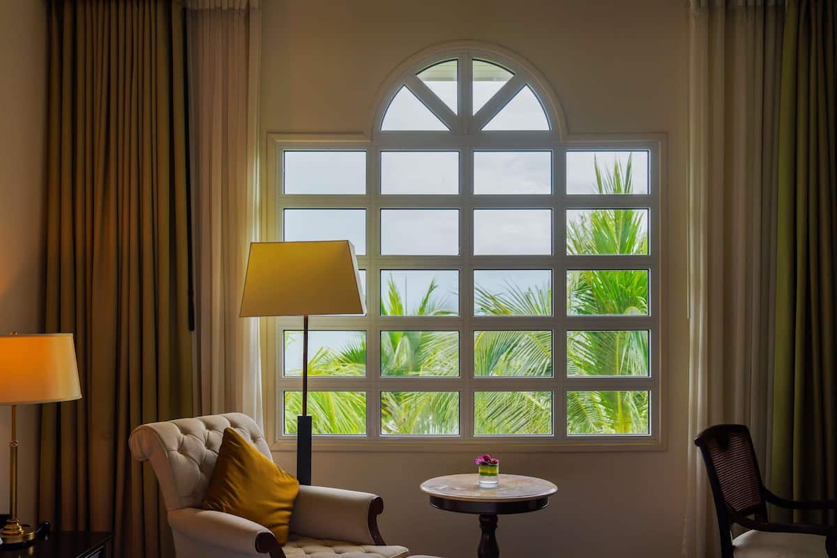 Suite Club, 1 cama King size, vista al mar (Prestige, Club Millésime Access) | Ropa de cama de alta calidad, edredón y minibar