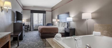 Standaard kamer, 1 kingsize bed, toegankelijk voor mindervaliden, bubbelbad | Pillowtop-bedden, een bureau, een laptopwerkplek