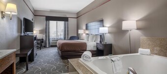 Best Western Limestone Inn & Suites