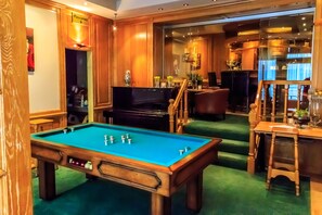 Billards