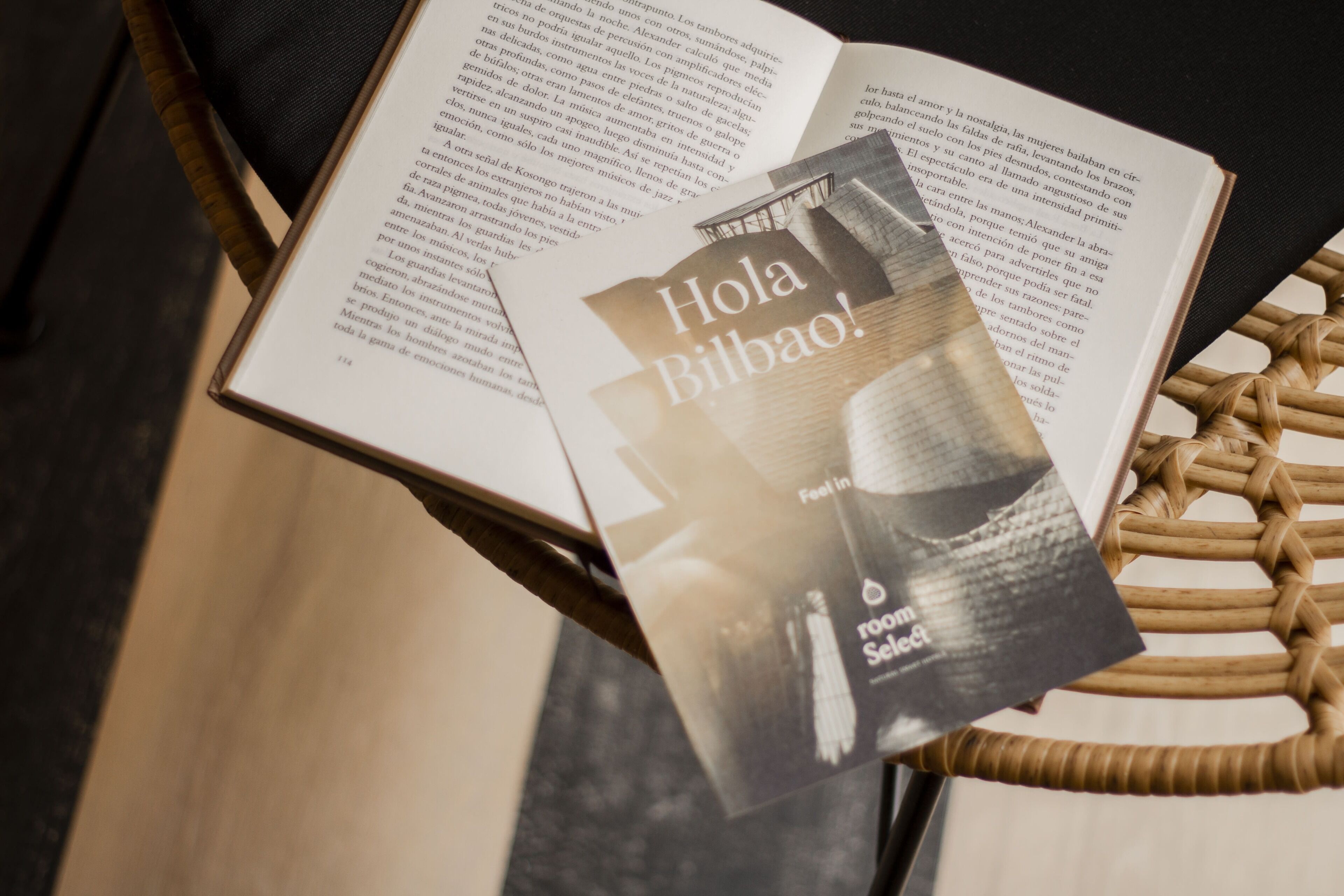 desk, soundproofing, free wifi, bed sheets