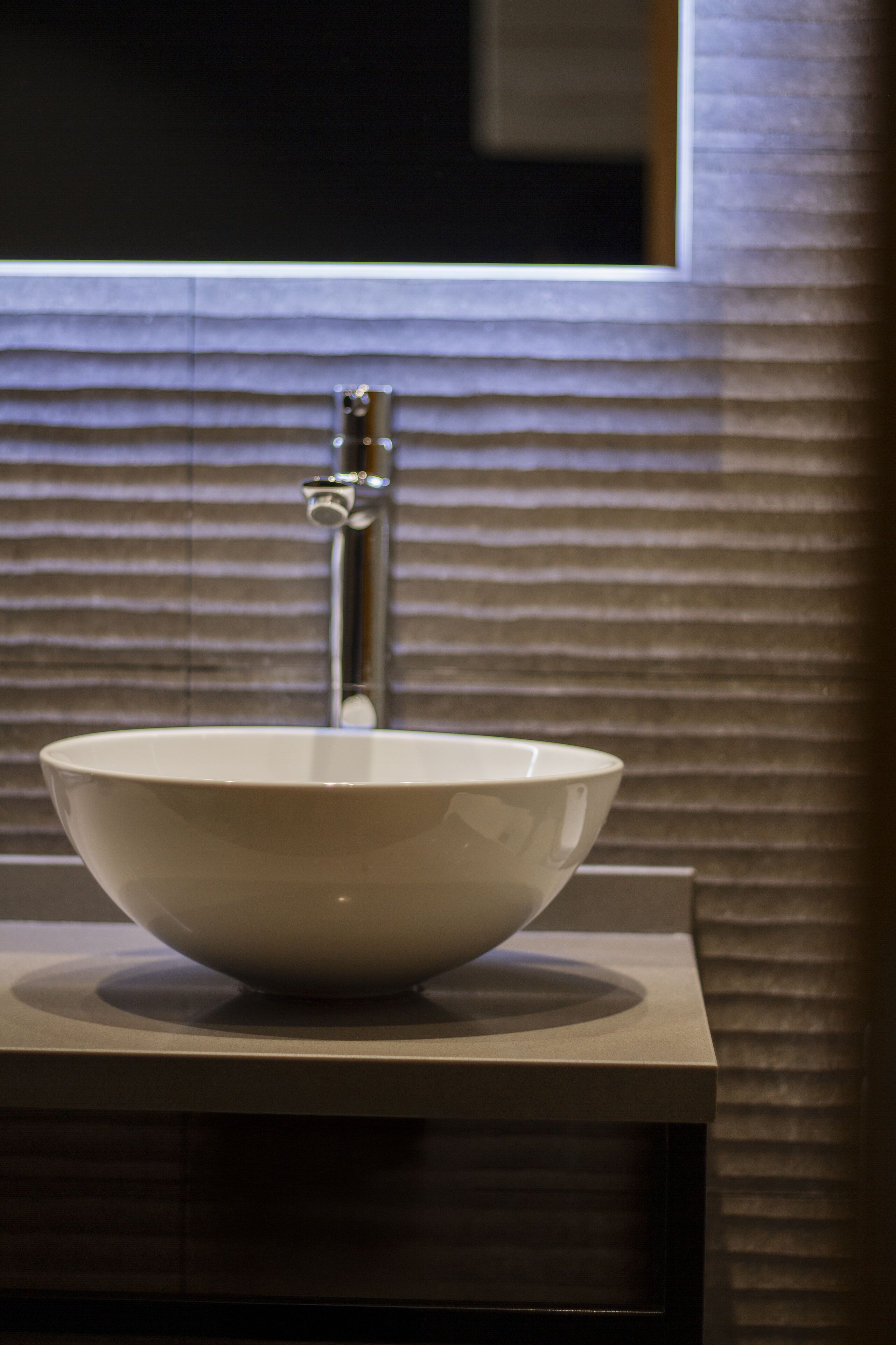 superior deluxe room | bathroom | free toiletries, hair dryer, towels