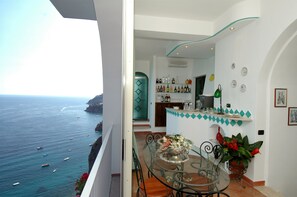 Daily continental breakfast for a fee - Hotel La Ninfa (Amalfi)