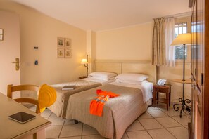 Sengetøy i egyptisk bomull, sengetøy av topp kvalitet og minibar