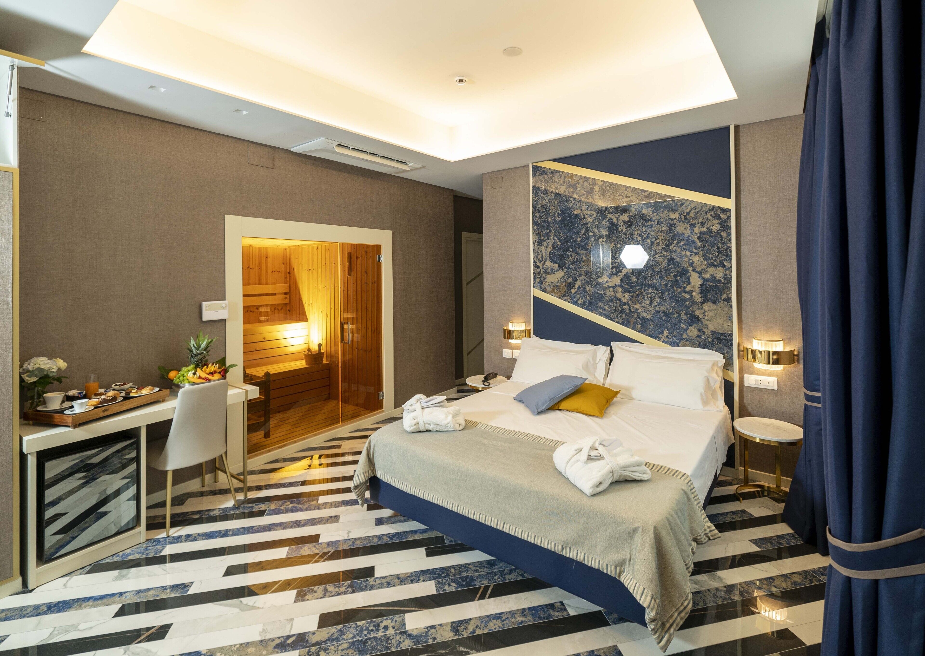 suite, sauna (wellness) | minibar, in-room safe, desk, blackout curtains