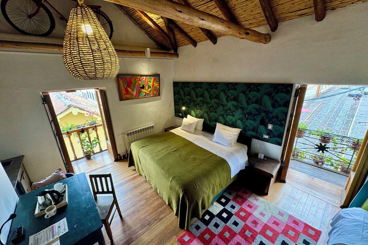 Design Room, Multiple Beds, Kitchenette, Mountain View | 1 bedroom, premium bedding, down duvets, pillow-top beds