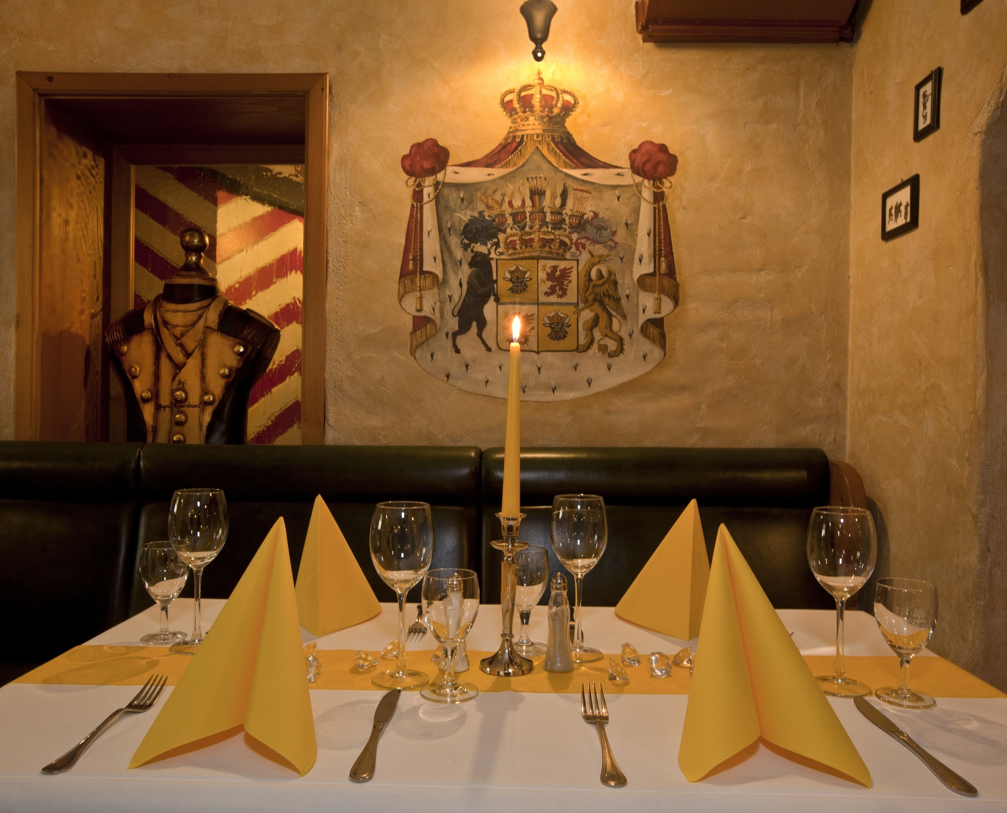 lunch and dinner served, german cuisine