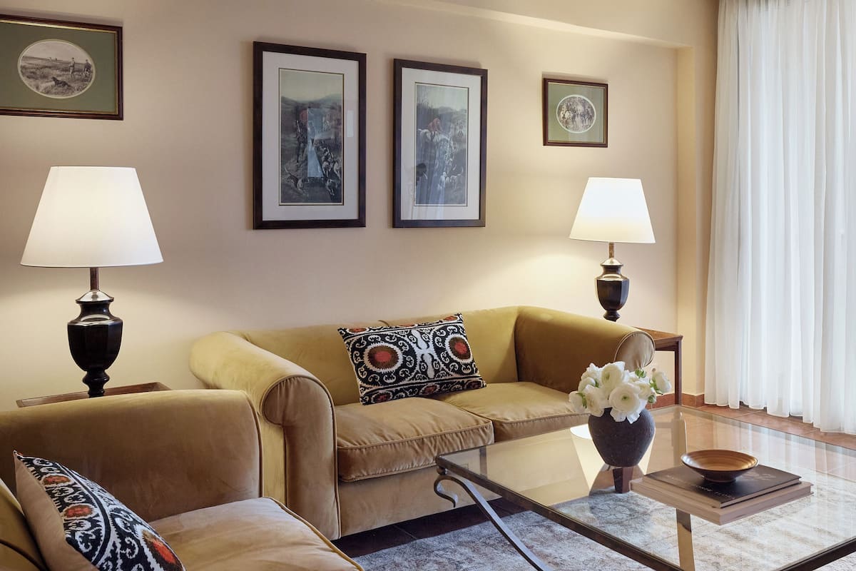 Egnatia Presidential Suite | ตู้นิรภัยในห้องพัก, โต๊ะทำงาน, ห้องเก็บเสียง, Wi-Fi ฟรี