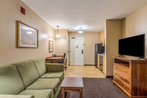 Desk, iron/ironing board, free WiFi, bed sheets