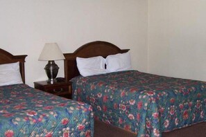 Standard Room, 2 Queen Beds | Desk, free WiFi, bed sheets - Delta Motel (Bay City)