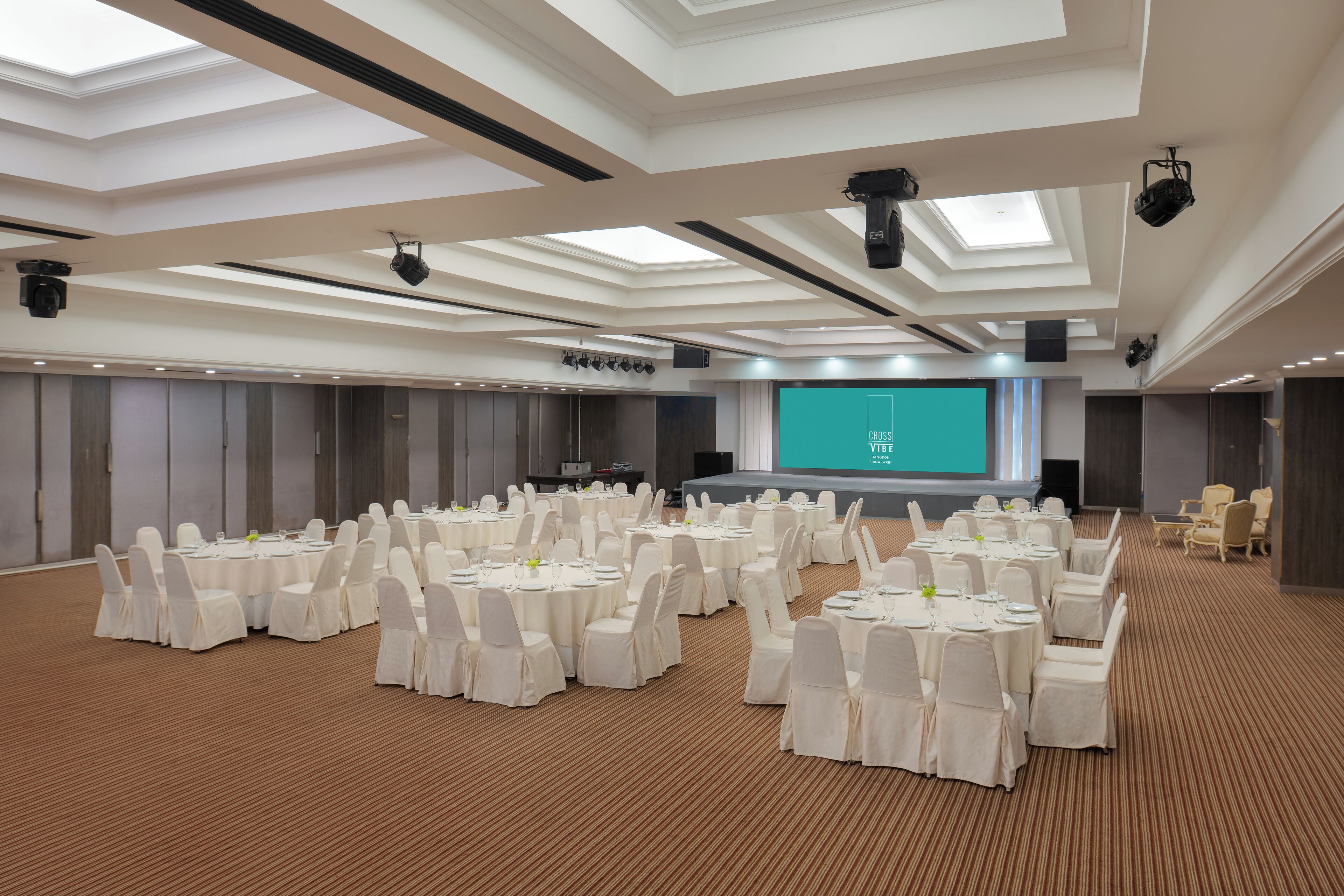 Foto - Cross Vibe Bangkok Srinakarin