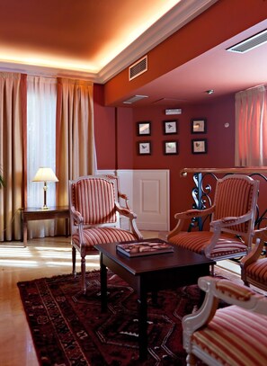 Daily buffet breakfast (EUR 10 per person) - Hotel Fraga do Eume (A Capela)