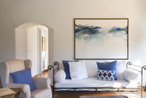 Minibar, in-room safe, desk, soundproofing - Finca Can Quatre (Sóller)