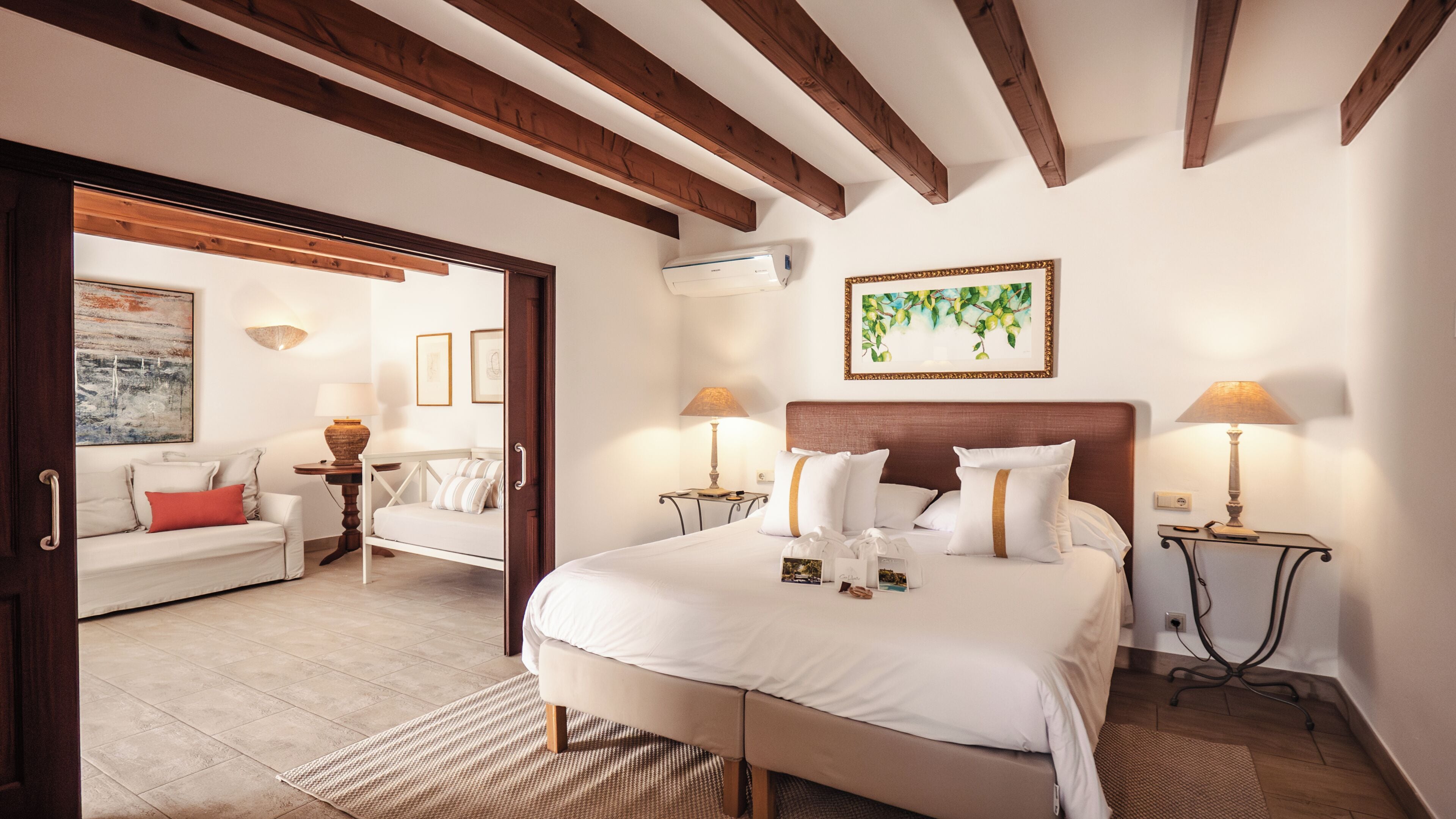 Suite (Gardens) | Minibar, in-room safe, desk, soundproofing