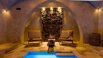 Sauna, hot tub, ruang uap, pemandian Turki/hammam, dan perawatan tubuh