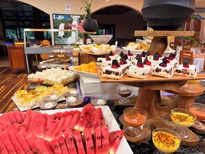 Se sirven desayunos, almuerzos y cenas