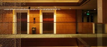 Howard Johnson Plaza Lingang Shanghai