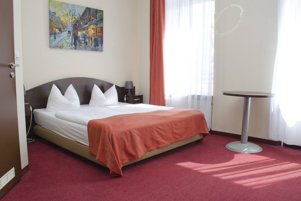Chambre Standard Double ou avec lits jumeaux, 1 chambre, côté cour intérieure