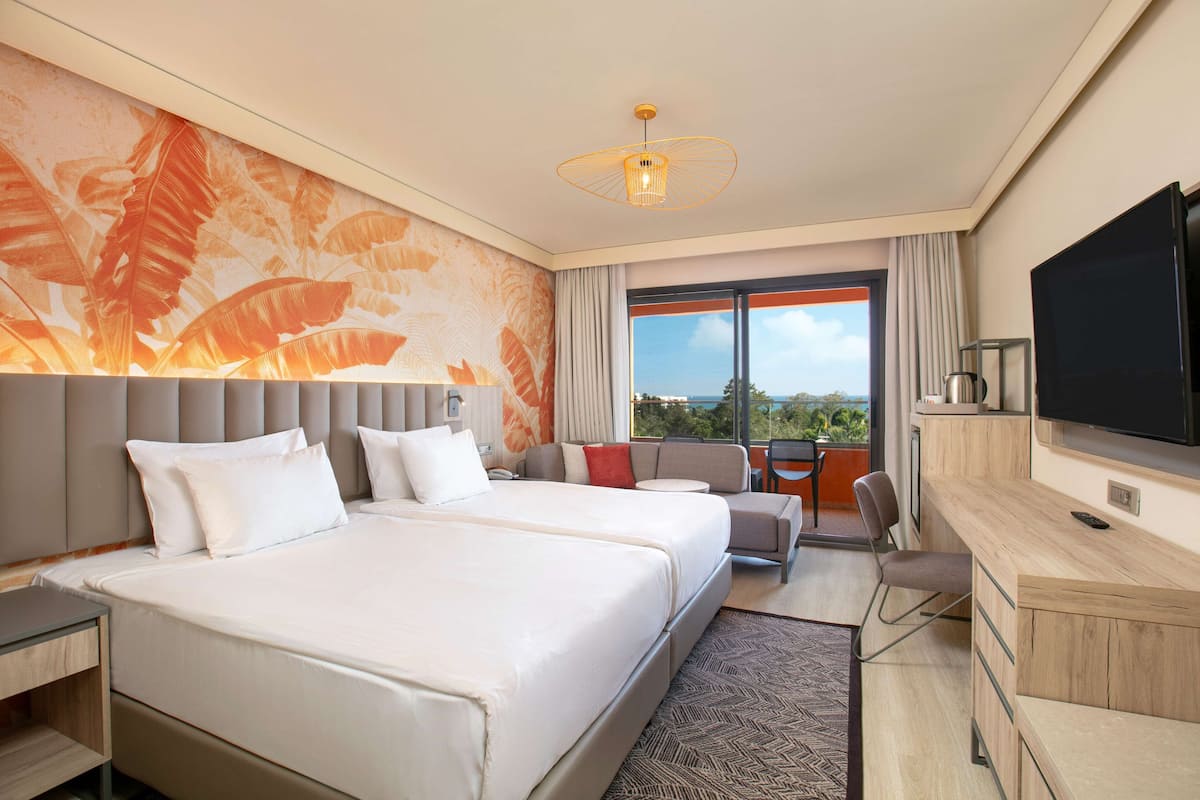 1 bedroom, minibar, in-room safe, desk