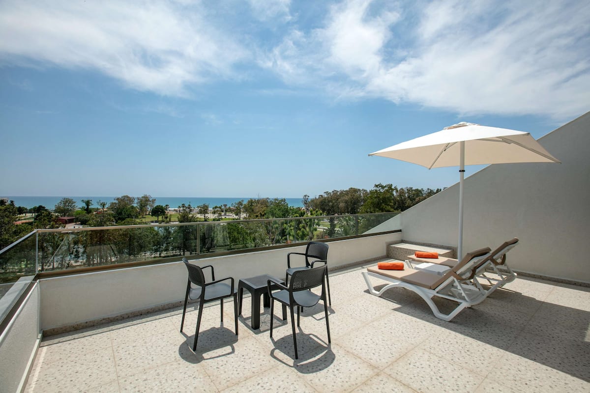 Terrace Family Room | View from room