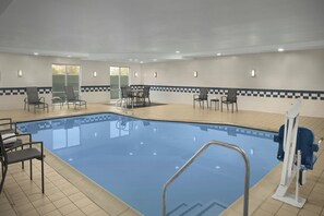 Indoor pool - Fairfield Inn & Suites by Marriott El Centro (El Centro)