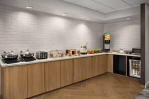 Free daily full breakfast - Fairfield Inn & Suites by Marriott El Centro (El Centro)