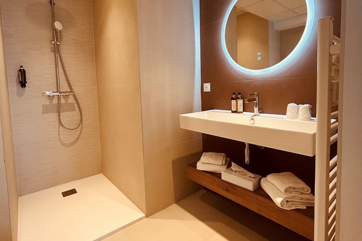 free toiletries, hair dryer, towels