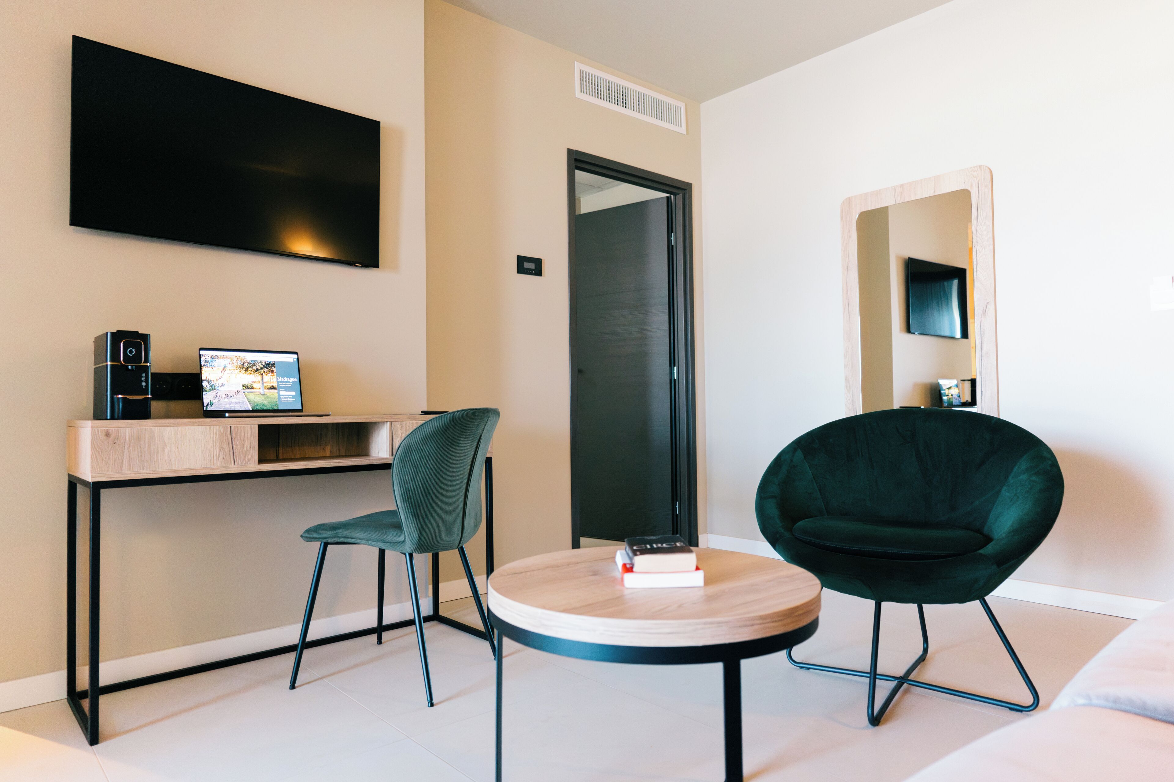 junior suite | living area | 43-inch lcd tv with cable channels, netflix, streaming services