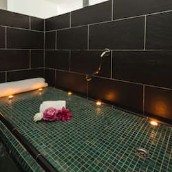 Phòng tắm hơi, bồn tắm thủy lực, phòng xông hơi
