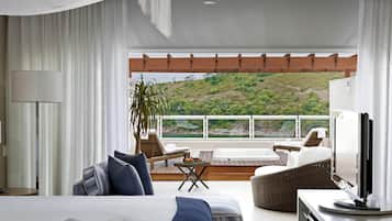 Sea Suite with 1 king size bed, sea view, terrace w/ outdoor bathtub, WIFI | Egyptian cotton sheets, premium bedding, down duvets, pillow-top beds