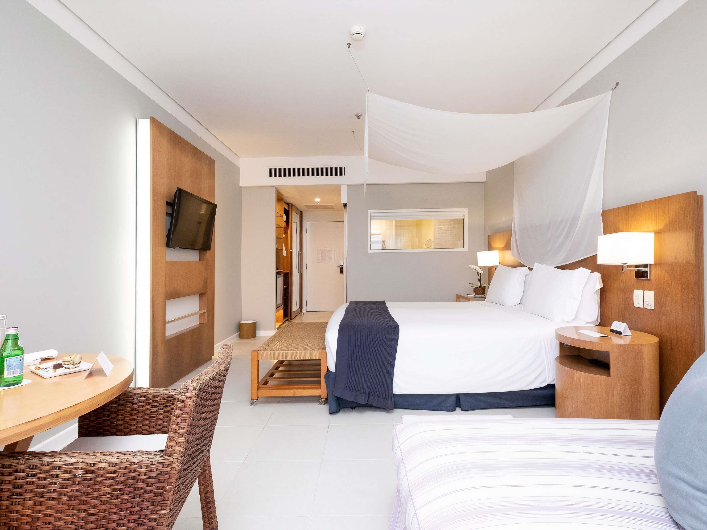 Egyptian cotton sheets, premium bedding, down duvets, pillow-top beds