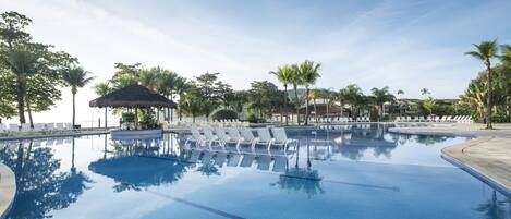 3 outdoor pools, pool umbrellas, pool loungers