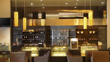 2 bars/lounges, poolside bar