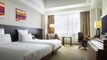 Een kluis op de kamer, een bureau, gratis babybedden