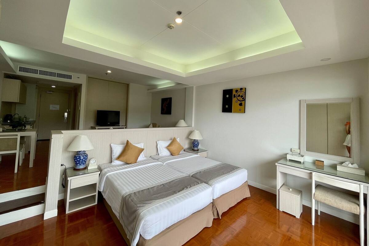 In-room safe, desk, blackout drapes, iron/ironing board (on request)
