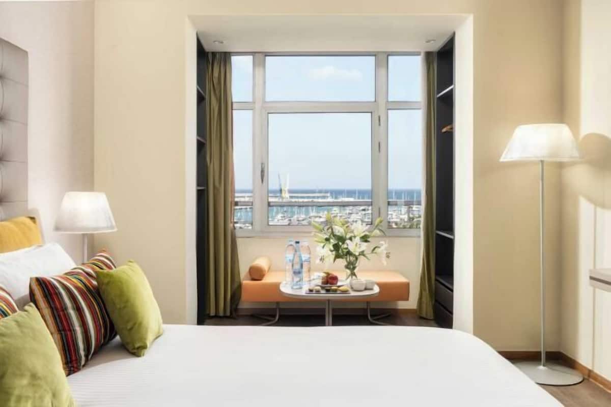 Minibar, in-room safe, blackout curtains, soundproofing