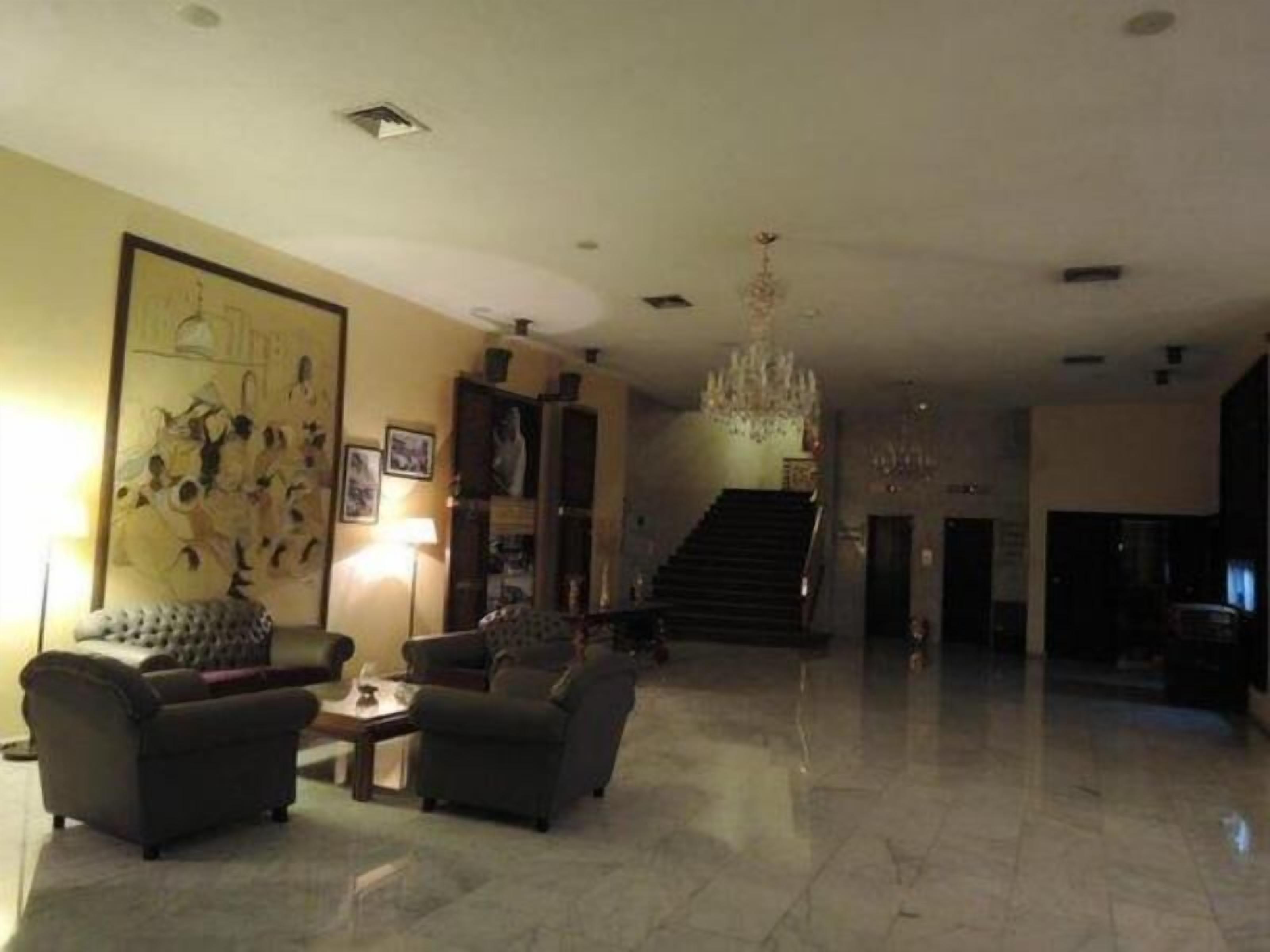 Hall