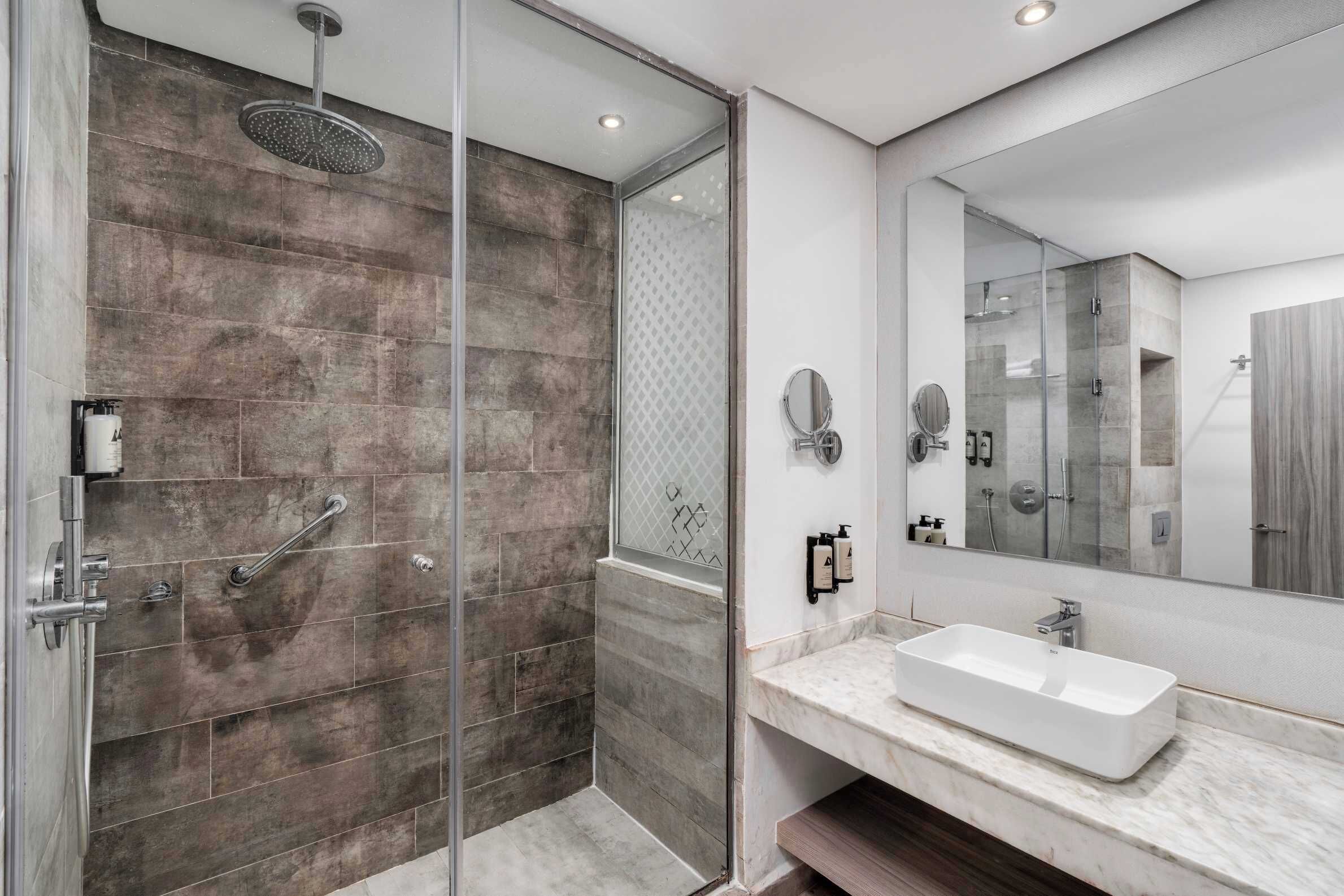 room, sea view (legend) | minibar, in-room safe, blackout curtains, soundproofing