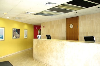 Reception area at Ewa Hotel Waikiki