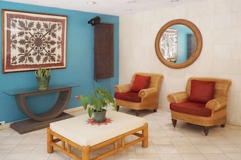 Hotel entrance and lobby at Ewa Hotel Waikiki