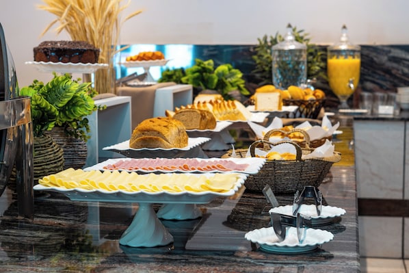 Petit déjeuner buffet compris tous les jours